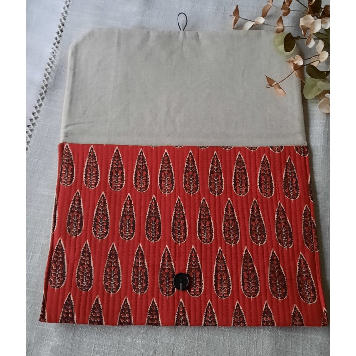 Housse matelassée pour tablette ou livre